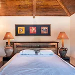Villa Cook With Sea View - Heated Pool - At Balchik