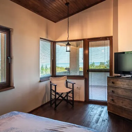 Cook With Sea View - Heated Pool - At וילה